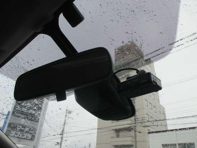 セレナ 1.2 e-POWER ハイウェイスター 両側電動ドア 衝突軽減 レーンキープ クルーズコントロール 盗難防止 LED バックカメラ アルミ スマートキー ETC エアバッグ ドライブレコーダー オートエアコン アイドリングストップ 記録簿(15枚目)