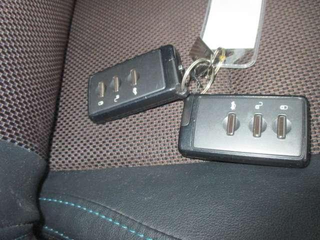 エクシーガクロスオーバー7 2.5 モダン スタイル 4WD レーンキープアシスト 衝突軽減 アルミホイール エアバッグ ETC ナビTV イモビライザー キーフリー クルーズC パートタイム4WD プッシュスタートスマートキー メモリナビ リヤビューカメラ(14枚目)