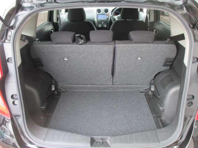 ノート １．２　Ｘ　記録簿付き　スマトキー　セキュリティーアラーム　キーレス　運転席助手席エアバッグ　ナビＴＶ　ワンセグ　バックカメラ　エアコン　パワーウィンドウ　パワーステアリング　ＡＢＳ　メモリーナビ　Ａ－ＳＴＯＰ（6枚目）