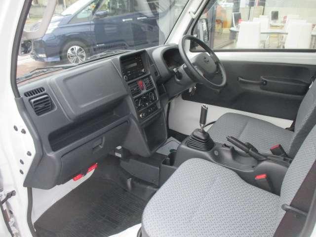 NT100クリッパートラック 660 DX 農繁仕様 4WD 点検記録簿 四駆 パワステ エアコン エアバッグ 助手席エアバック ABS(10枚目)