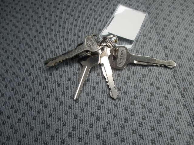 NT100クリッパートラック 660 DX 農繁仕様 4WD 点検記録簿 四駆 パワステ エアコン エアバッグ 助手席エアバック ABS(12枚目)