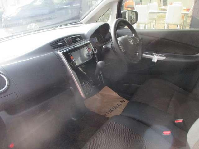 デイズ ６６０　ハイウェイスターＸ　ナビＴＶ付　全席ＰＷ　ＩＳＴＯＰ　ダブルエアバッグ　ＰＳ　スマキー　Ｂカメラ　ＡＡＣ　盗難防止システム　アルミホイール　キーフリーシステム　記録簿　ＡＢＳ　１セグＴＶ　メモリーナビ　エアバック（8枚目）