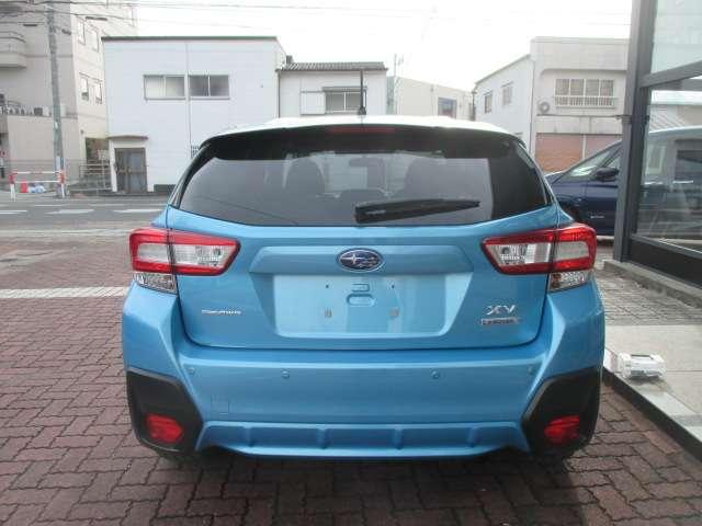 XV 2.0 アドバンス 4WD アイドリングS サイドモニター アルミ フルタイム4WD サイドエアバック クルコン キーレスアクセス 運転席エアバッグ パワーウィンドウ ABS スマキ フルオートエアコン パワーステアリング(5枚目)