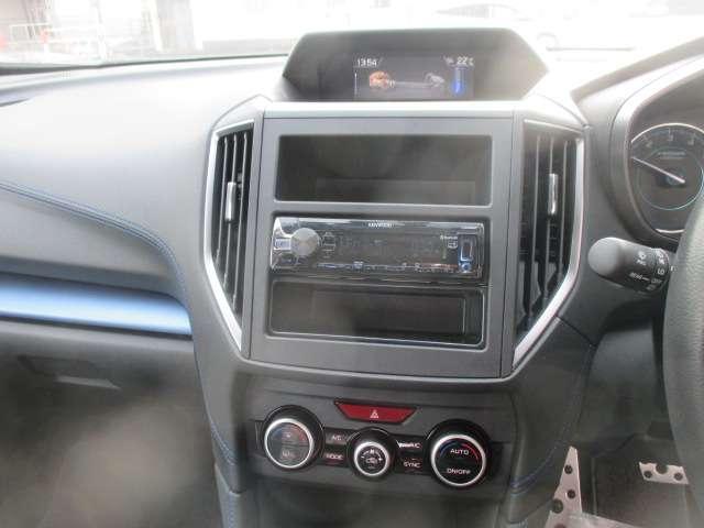 XV 2.0 アドバンス 4WD アイドリングS サイドモニター アルミ フルタイム4WD サイドエアバック クルコン キーレスアクセス 運転席エアバッグ パワーウィンドウ ABS スマキ フルオートエアコン パワーステアリング(11枚目)