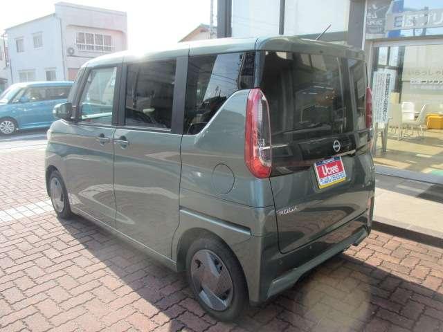 ルークス ６６０　Ｘ　アラモニ　前後衝突軽減ブレーキ　車線逸脱防止　スマートキー　定期点検記録簿　キーフリー　ｉ－ｓｔｏｐ　フルオートエアコン　パワーウインドウ　バックカメラ　盗難防止　カーテンエアバッグ　Ｗエアバック（4枚目）