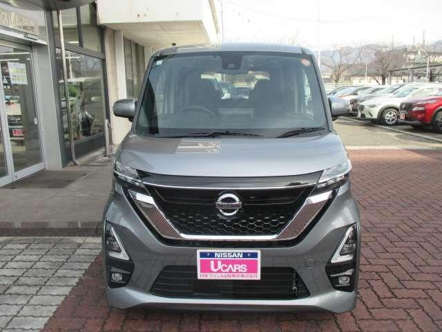 ルークス ６６０　ハイウェイスターＸ　アイスト　衝突被害軽減ブレ－キ　マルチビューカメラ　車線逸脱警報装置　ＥＴＣ　ＬＥＤ　スマートキー　パワーウィンドウ　カーテンエアバック　ドライブレコーダー　ナビＴＶ　バックカメラ　記録簿　パワステ（2枚目）