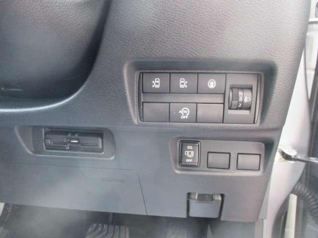 ルークス ６６０　ハイウェイスターＸ　アイスト　衝突被害軽減ブレ－キ　マルチビューカメラ　車線逸脱警報装置　ＥＴＣ　ＬＥＤ　スマートキー　パワーウィンドウ　カーテンエアバック　ドライブレコーダー　ナビＴＶ　バックカメラ　記録簿　パワステ（10枚目）