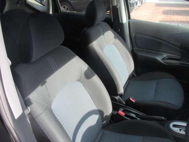 ノート １．２　Ｓ　ＤＩＧ－Ｓ　マニュアルエアコン　ＷエアＢ　運転席エアバッグ　ＥＣＯモード　ＥＴＣ　ナビＴＶ　パワーウィンドウ　ＡＢＳ　アルミホイール　メモリーナビ　ワンセグＴＶ　パワーステアリング　キーレスキー　スマ－トキ－（13枚目）