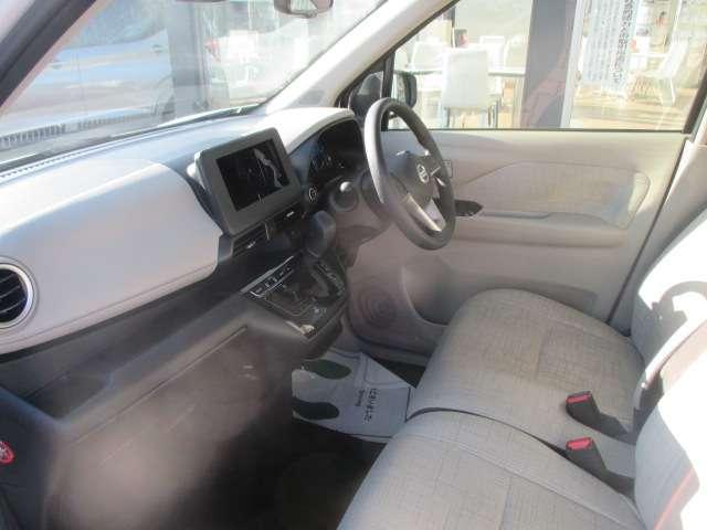 デイズ 660 X アラウンドM 踏み間違え防止 スマートキー イモビライザー バックカメラ レーンキープ アイドリングストップ キーレス フルオートエアコン WAB 記録簿 運転席エアバック サイドエアバッグ PS(8枚目)