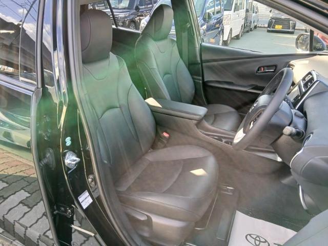 プリウス Ｓツーリングセレクション　フルセグ　メモリーナビ　ＤＶＤ再生　ミュージックプレイヤー接続可　バックカメラ　ＥＴＣ　ＬＥＤヘッドランプ（12枚目）