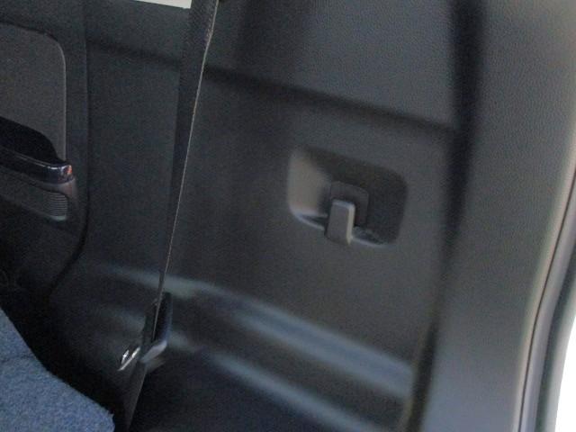 ワゴンRスティングレー スティングレー HYBRID X 2型 7型ナビ+リヤカメラ CVT、7インチナビゲーション+リヤカメラ、前後自動衝突軽減ブレーキ、アイドリングストップ、スマートキー、ハンドルオーディオスイッチ、オートエアコン、オートライト、運転席シートヒーター、(49枚目)