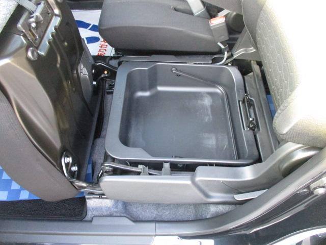 ワゴンRスティングレー スティングレー HYBRID X 2型 7型ナビ+リヤカメラ CVT、7インチナビゲーション+リヤカメラ、前後自動衝突軽減ブレーキ、アイドリングストップ、スマートキー、ハンドルオーディオスイッチ、オートエアコン、オートライト、運転席シートヒーター、(54枚目)