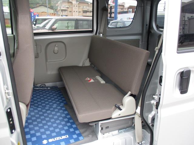 エブリイ PAリミテッド 6型 AM/FMラジオ 前後衝突軽減ブレーキ CVT、AM/FMラジオ、前後自動衝突軽減ブレーキ、キーレスエントリー、アイドリングストップ、エアコン、パワーステアリング、前席パワーウィンドウ、フラット荷室、オートライト、(14枚目)