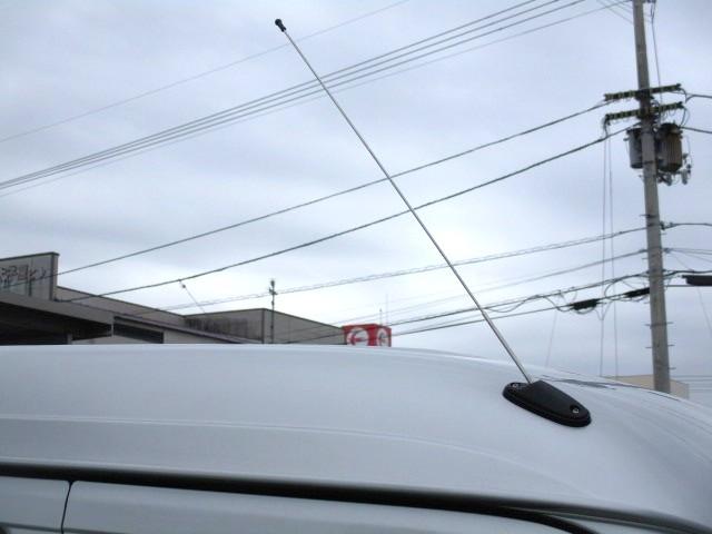 エブリイ PAリミテッド 6型 AM/FMラジオ 前後衝突軽減ブレーキ CVT、AM/FMラジオ、前後自動衝突軽減ブレーキ、キーレスエントリー、アイドリングストップ、エアコン、パワーステアリング、前席パワーウィンドウ、フラット荷室、オートライト、(25枚目)