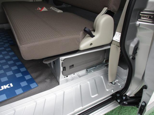 エブリイ PAリミテッド 6型 AM/FMラジオ 前後衝突軽減ブレーキ CVT、AM/FMラジオ、前後自動衝突軽減ブレーキ、キーレスエントリー、アイドリングストップ、エアコン、パワーステアリング、前席パワーウィンドウ、フラット荷室、オートライト、(48枚目)