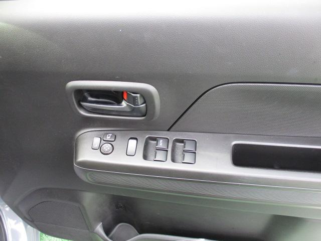 ワゴンＲ ＦＸ　４型　ＣＤプレイヤーラジオ　前後自動衝突軽減ブレーキ　ＣＶＴ、ＣＤプレイヤーＡＭ／ＦＭラジオ、前後自動衝突軽減ブレーキ、スマートキー、プッシュボタンスタートスイッチ、運転席シートヒーター、オートエアコン、オートライト、（30枚目）