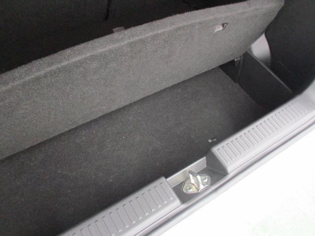 フロンクス １型　９インチナビゲーション＋全方位カメラ　前後軽減ブレーキ　ＣＶＴ、９インチナビゲーション＋全方位カメラ、前後自動衝突軽減ブレーキ、アダクティブクルーズコントロール、ハンドルオーディオスイッチ、前席両側シートヒーター、アイドリングストップ、オートライト、（51枚目）