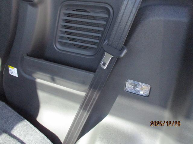 スペーシアカスタム カスタム　ＨＹＢＲＩＤ　ＧＳ　２型　車検受け渡し　前後軽減Ｂ　ＣＶＴ、ＣＤプレイヤーＡＭ／ＦＭラジオ、前後自動衝突軽減ブレーキ、アイドリングストップ、ハンドルオーディオスイッチ、アダクティブクルーズコントロール、運転席シートヒーター、リヤ左側電動スライドドア（47枚目）