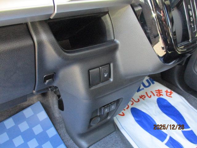 スペーシアカスタム カスタム　ＨＹＢＲＩＤ　ＧＳ　２型　車検受け渡し　前後軽減Ｂ　ＣＶＴ、ＣＤプレイヤーＡＭ／ＦＭラジオ、前後自動衝突軽減ブレーキ、アイドリングストップ、ハンドルオーディオスイッチ、アダクティブクルーズコントロール、運転席シートヒーター、リヤ左側電動スライドドア（54枚目）