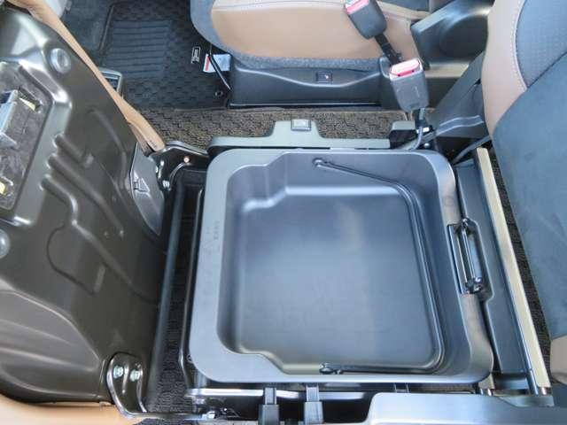 クロスビー ハイブリッドＭＺ　ＨＹＢＲＩＤ　ＭＺ　ブラウンアクセントパッケージ　メモリーナビ　フルセグＴＶ　３６０度ビューモニタ　スマートキー　ＥＴＣ　純正アルミホイール　ＬＥＤヘッドライト　アイドリングストップ　レーダークルーズ（16枚目）