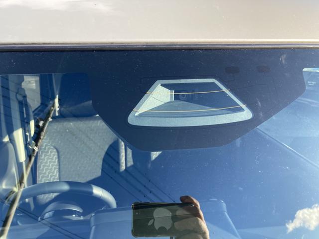 スペーシア ギア　ＨＹＢＲＩＤ　ＸＺ　コネクトナビ　４ＷＤ　バックカメラ　オートライト　Ｂｌｕｅｔｏｏｔｈ　スライドドア　純正ナビ　プッシュスタート　シートヒーター　オートエアコン　スズキセーフティーサポート　４ＷＤ　衝突被害軽減システム　アイドリングストップ（8枚目）