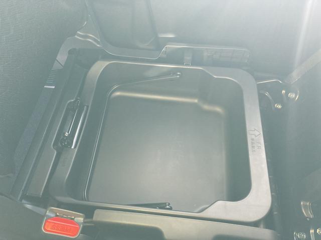 スペーシア ギア　ＨＹＢＲＩＤ　ＸＺ　コネクトナビ　４ＷＤ　バックカメラ　オートライト　Ｂｌｕｅｔｏｏｔｈ　スライドドア　純正ナビ　プッシュスタート　シートヒーター　オートエアコン　スズキセーフティーサポート　４ＷＤ　衝突被害軽減システム　アイドリングストップ（57枚目）