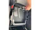 ＨＹＢＲＩＤ　Ｘ　４ＷＤ　セーフティプラス／コネクトナビ　オートライト　Ｂｌｕｅｔｏｏｔｈ　スライドドア　純正ナビ　プッシュスタート　シートヒーター　オートエアコン　スズキセーフティーサポート　衝突被害軽減システム　アイドリングストップ　横滑り防止機能（52枚目）