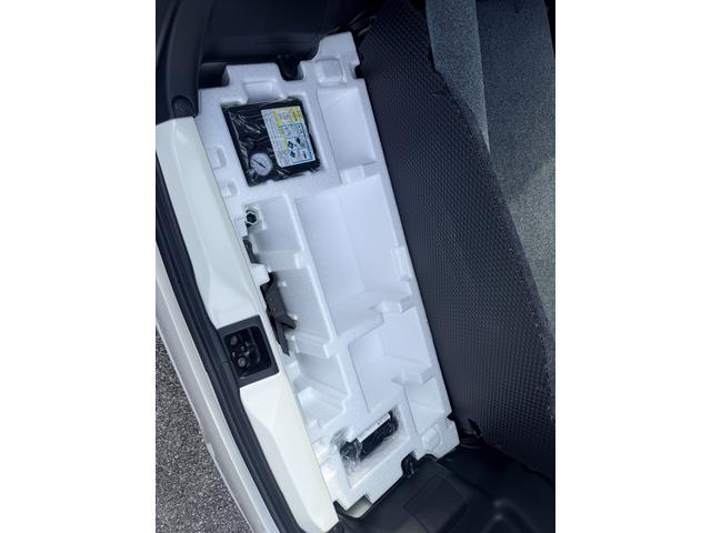 アルト ＨＹＢＲＩＤ　Ｓ　バックカメラ付きディスプレイオーディオ　スズキセーフティーサポート　衝突被害軽減システム　アイドリングストップ　オートライト　シートヒーター（33枚目）