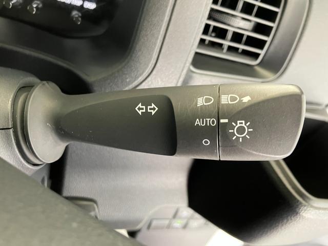 ハイゼットカーゴ ＤＸ　　キーレスエントリー／スマアシ　ＡＭ／ＦＭラジオ　キーレスエントリー　スマアシ　アイドリングストップ　ハロゲンヘッドライト　オートライト　オートマチックハイビーム　取扱説明書　メンテナンスノート（13枚目）