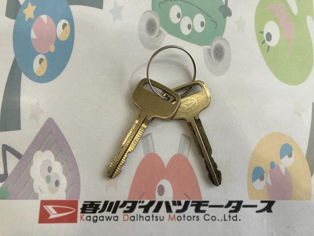 ハイゼットトラック スタンダード MT/AM/FMラジオ ワンオーナー MT AM/FMラジオ ハロゲンヘッドライト オートライト オートマチックハイビーム バイザー ゴムマット 取扱説明書 メンテナンスノート(41枚目)