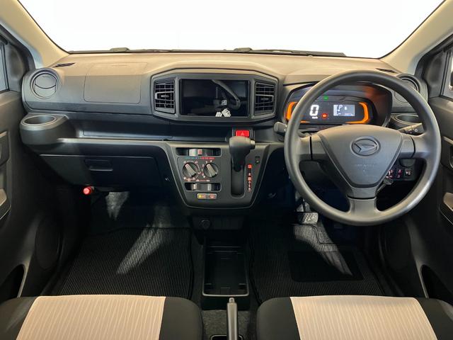 ミライース Ｌ　ＳＡＩＩＩ　オーディオレス／キーレスエントリー　ワンオーナー　オーディオレス　キーレスエントリー　スマアシＩＩＩ　ハロゲンヘッドライト　オートライト　オートマチックハイビーム　シガーソケット　カーペットマット　取扱説明書　メンテナンスノート（9枚目）