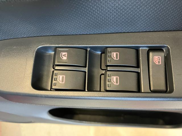 ミライース Ｌ　ＳＡＩＩＩ　オーディオレス／キーレスエントリー　ワンオーナー　オーディオレス　キーレスエントリー　スマアシＩＩＩ　ハロゲンヘッドライト　オートライト　オートマチックハイビーム　シガーソケット　カーペットマット　取扱説明書　メンテナンスノート（17枚目）