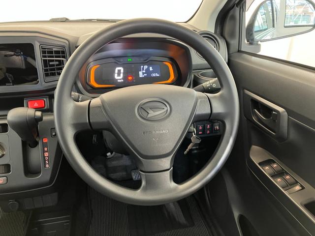 ミライース Ｌ　ＳＡＩＩＩ　オーディオレス／スマアシＩＩＩ　ワンオーナー　オーディオレス　スマアシＩＩＩ　キーレスエントリー　ハロゲンヘッドライト　オートライト　オートマチックハイビーム　カーペットマット　ロングバイザー　取扱説明書　メンテナンスノート（10枚目）