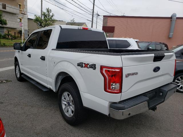 XLT スーパークルー XLT エコブースト 4WD 黒革S(11枚目)