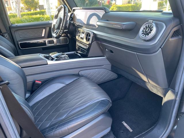 Ｇクラス Ｇ６３　ＡＭＧレザーエクスクルーシブパッケージ　ワンオーナー／左ハンドル／マットブラック／正規ディーラー車／ツートンレザー／サンルーフ／アダプティブダンピングＳ／純正ナビＴＶ／３６０°カメラ／Ｂｕｒｍｅｓｔｅｒサウンド／ＡＭＧ２１ＡＷ／禁煙車（18枚目）