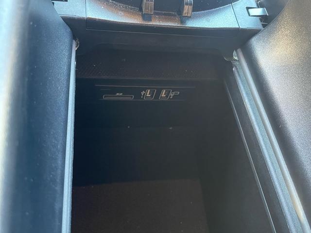 Ｇクラス Ｇ６３　ＡＭＧレザーエクスクルーシブパッケージ　ワンオーナー／左ハンドル／マットブラック／正規ディーラー車／ツートンレザー／サンルーフ／アダプティブダンピングＳ／純正ナビＴＶ／３６０°カメラ／Ｂｕｒｍｅｓｔｅｒサウンド／ＡＭＧ２１ＡＷ／禁煙車（39枚目）