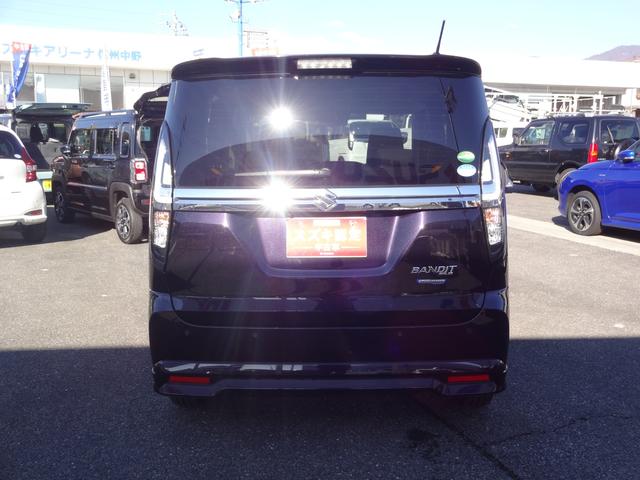 ソリオバンディット バンディット　ＨＹＢＲＩＤ　ＭＶ　４ＷＤ　全方位モニターナビ　オートライト　Ｂｌｕｅｔｏｏｔｈ　スライドドア　純正ナビ　プッシュスタート　シートヒーター　オートエアコン　スズキセーフティーサポート　ワンオーナー　４ＷＤ　衝突被害軽減システム　横滑り防止機能（55枚目）