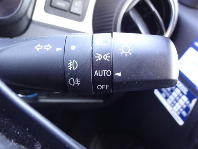 イグニス ＨＹＢＲＩＤ　ＭＦ　２型　４ＷＤ　セーフティサポート　オートライト　Ｂｌｕｅｔｏｏｔｈ　ドライブレコーダー　純正ナビ　プッシュスタート　シートヒーター　シートヒーター　オートエアコン　スズキセーフティーサポート　ワンオーナー　４ＷＤ（16枚目）