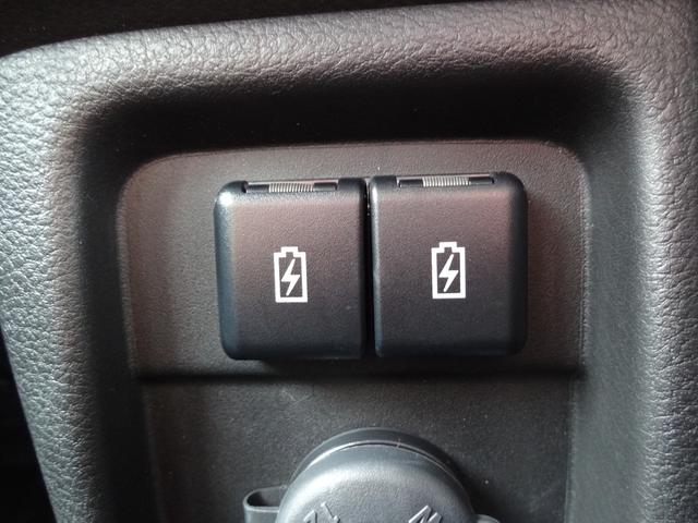 ソリオバンディット バンディット　ＨＹＢＲＩＤ　ＭＶ　全方位モニターナビ　ドライブレコーダー　オートライト　Ｂｌｕｅｔｏｏｔｈ　両側電動スライドドア　純正ナビ　プッシュスタート　シートヒーター　オートエアコン　ＥＴＣ　スズキセーフティーサポート　ワンオーナー　４ＷＤ（33枚目）