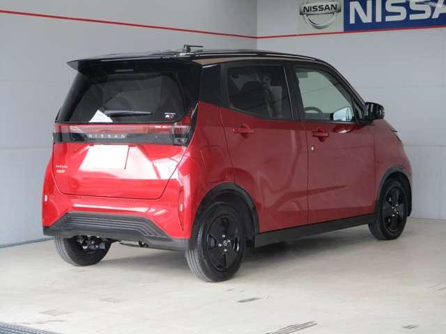 日産ＳＡＫＵＲＡ！９０周年記念車が入庫！【浦添店】