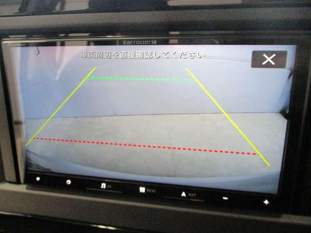 ■バックカメラ付！駐車する際に後方の確認がモニター上で出来て小さなお子様が後方で遊んでいても速やかに発見できて安心です。