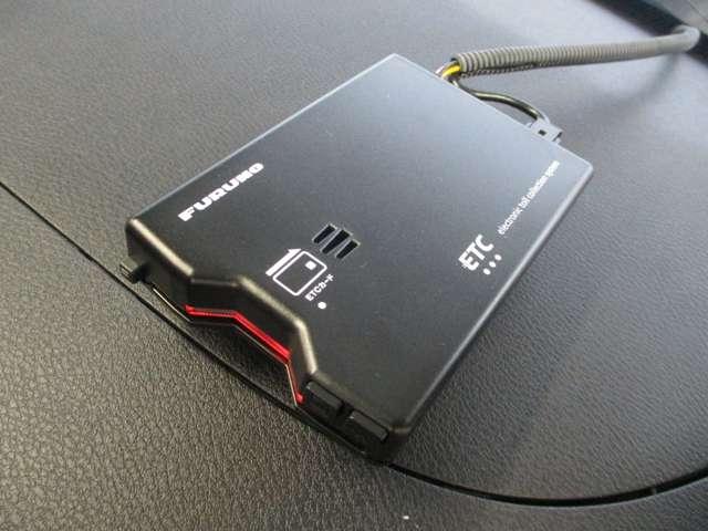 【ＥＴＣ車載器】高速道路の料金所もノンストレスでスムーズに通過できるＥＴＣ。