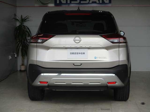 ■「美しい台形」のＳＵＶシルエット！フェンダーとの隙間は、わずか１０ｍｍ。大地に力強く踏ん張るタフギア！理想的なプロポーションです。