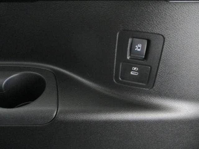 セレナ ハイウェイスターV プロパイロット エマージェンシーブレーキ 社外7インチナビ/バックモニター、ETC、ドライブレコーダー、両側電動スライドドア(32枚目)