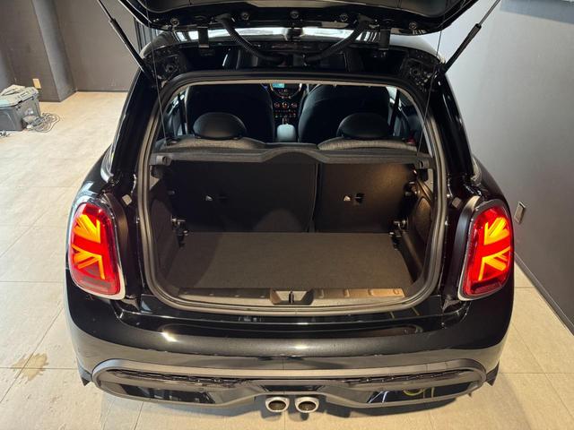 ＭＩＮＩ クーパーＳ　クラシック・トリム　正規認定中古車　保証整備付　ナビ　ＥＴＣ　バックカメラ　衝突被害軽減ブレーキ　アイドリングストップ　障害物センサー　車線逸脱防止支援システム　クルーズコントロール　ＬＥＤヘッドライト（29枚目）