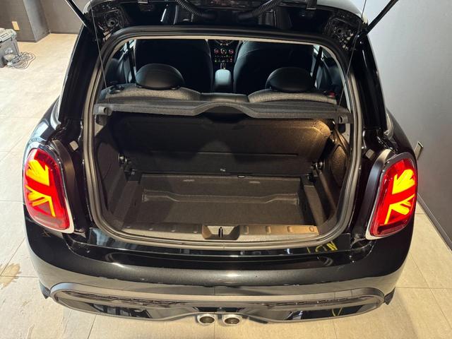 ＭＩＮＩ クーパーＳ　クラシック・トリム　正規認定中古車　保証整備付　ナビ　ＥＴＣ　バックカメラ　衝突被害軽減ブレーキ　アイドリングストップ　障害物センサー　車線逸脱防止支援システム　クルーズコントロール　ＬＥＤヘッドライト（30枚目）