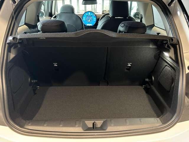 MINI クーパーC クラシック・トリム クラシックトリム 純正ナビ パーキングアシスト ACC 認定中古車 禁煙車(26枚目)