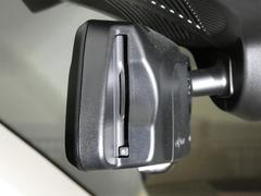 �ţԣã��������η��μ�ư������ǽ�դ��Хå��ߥ顼����³�֤Υإåɥ饤�Ȥ���������ư�Ƿڸ����Ƥ���ޤ��� 7