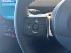 アクティブ・クルーズ・コントロール（ＡＣＣ）搭載！設定した速度を基準として、一定の車間距離を自動で維持してくれる機能です！ 6