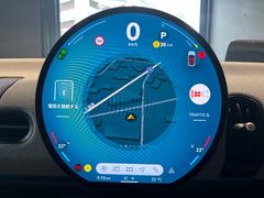 自動車業界初の円形有機ＥＬディスプレイは、スマートフォンのように簡単に操作できます。 5